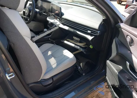 2025 Hyundai Elantra Limited from USA, damaged, VIN KMHLP4DG6SU957604